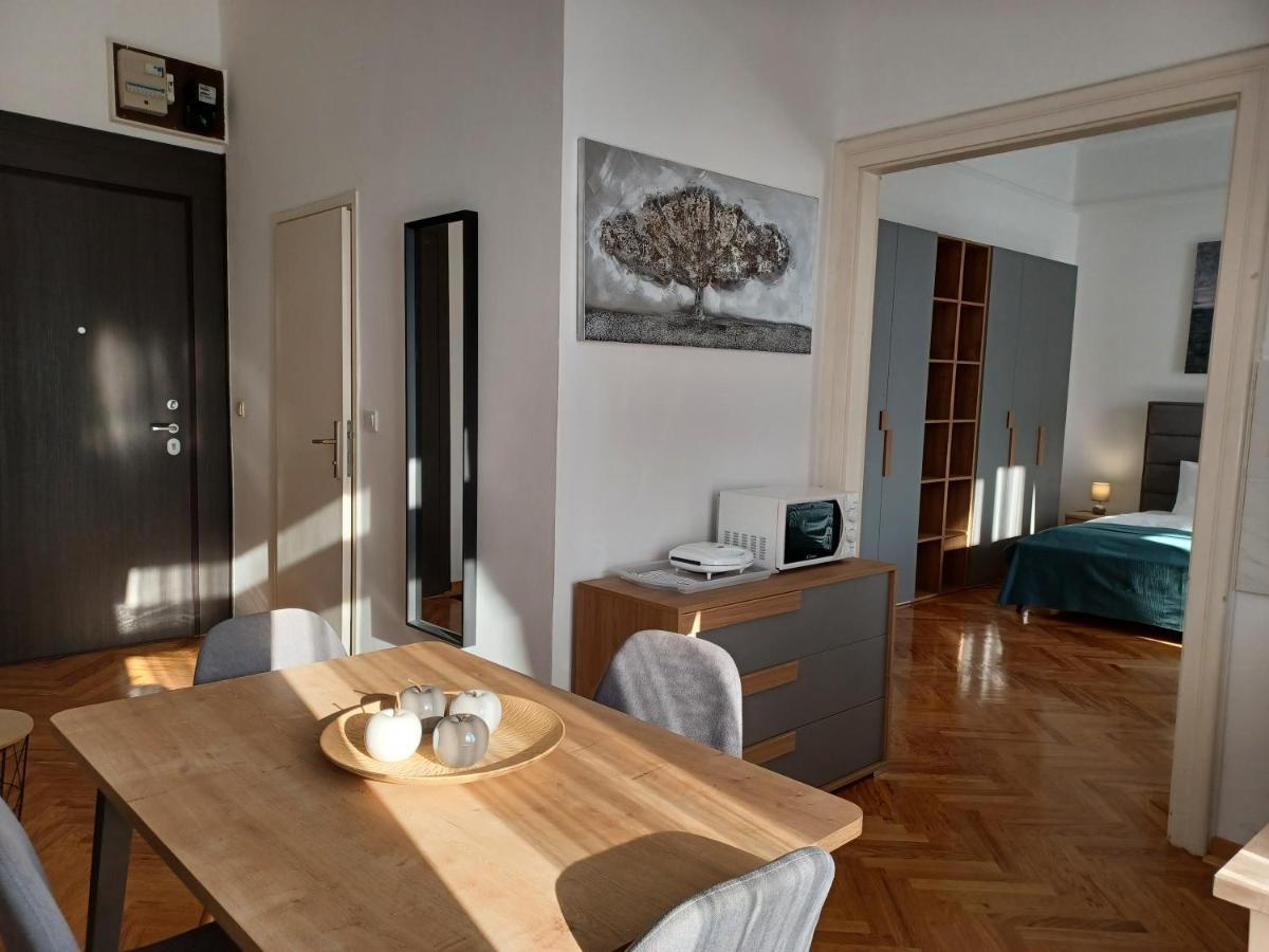 Apartment Hesperia Zagabria Esterno foto
